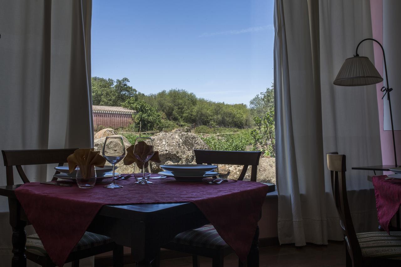 Country Hotel Mandra Edera Abbasanta Eksteriør bilde